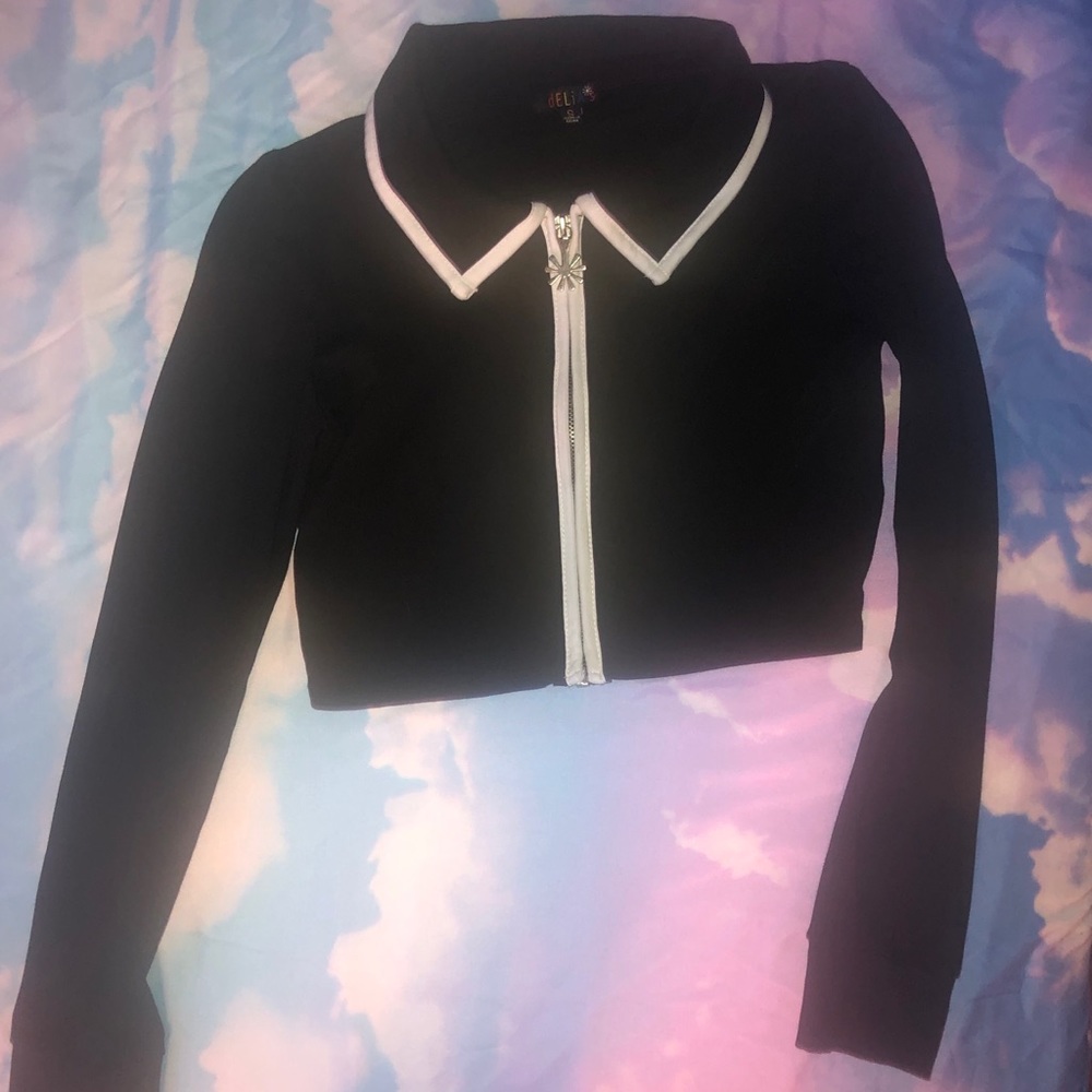 Delia’s top